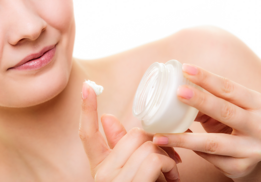 Dry Skin Saviours: Lipids & Oils