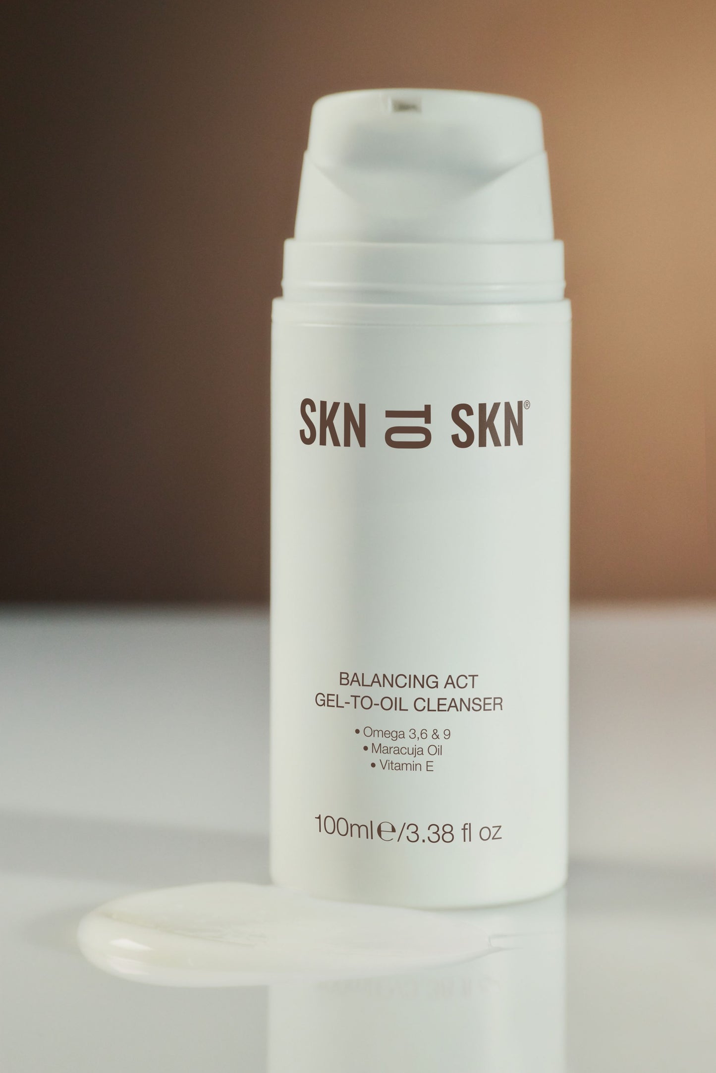 SKNTOSKN Balancing Act Gel-to-Oil Cleanser